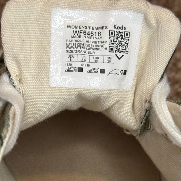 Ked’s Jump Kick Green Tropical Floral Lace Up Shoes - Never Worn - Picture 6 of 6